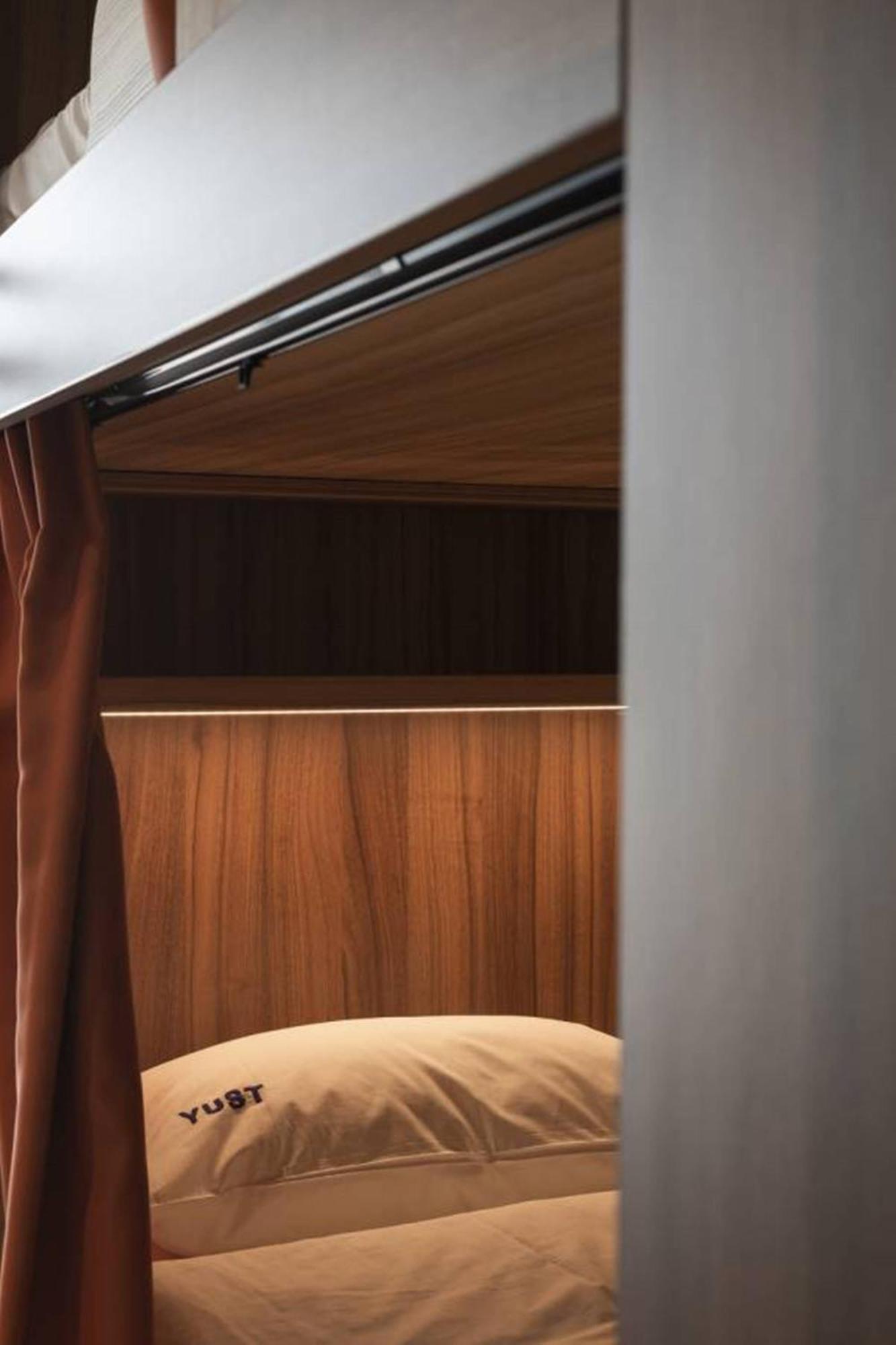 Yust Liege Hotel Cameră foto